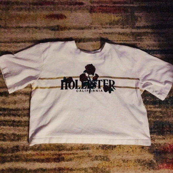 Hollister Tops - Hollister crop top